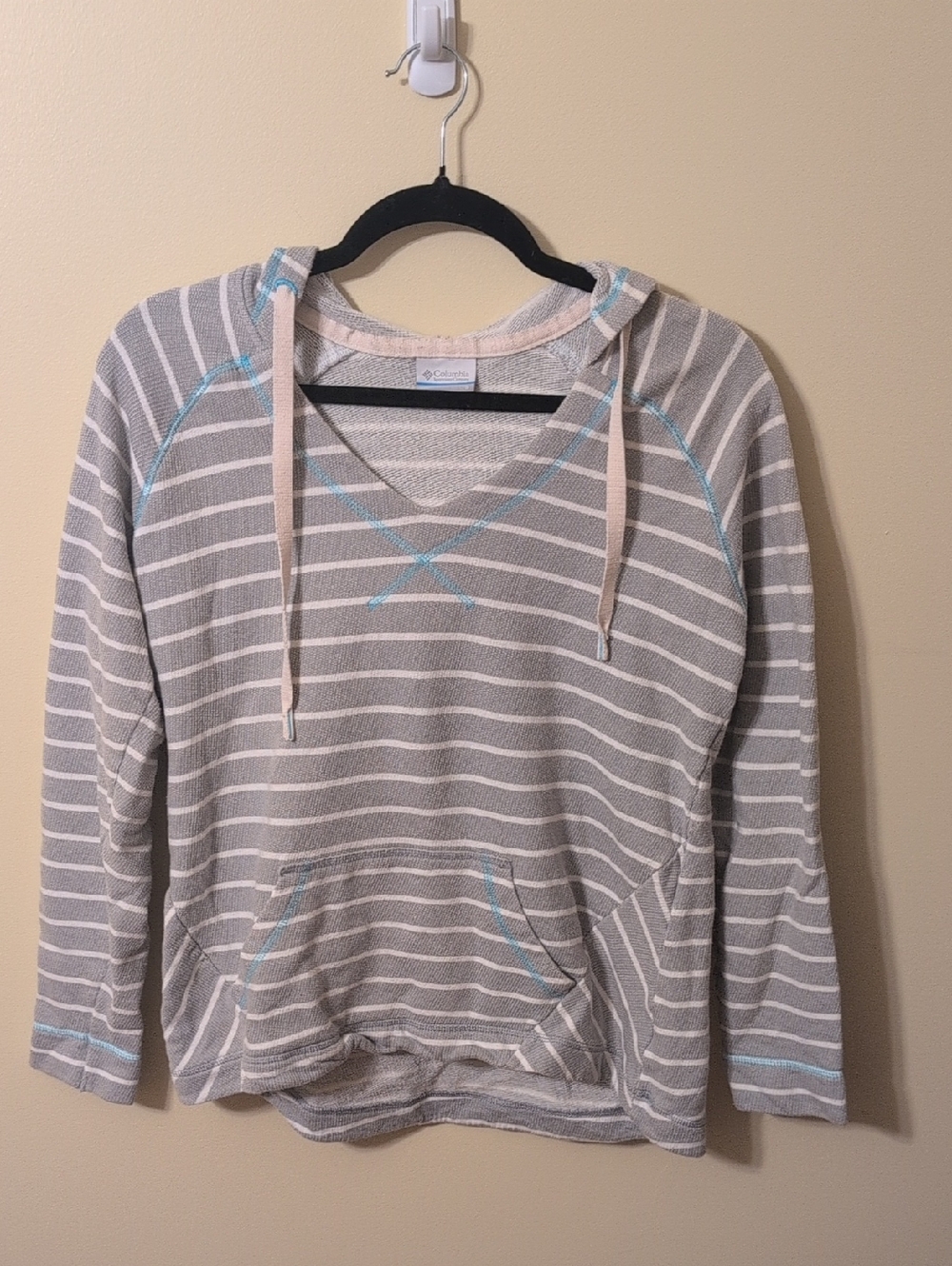 Columbia Striped V-Neck Hooded Long Sleeve
